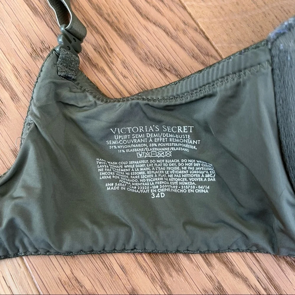 Victorias Secret size 34d
